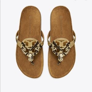 MILLER CLOUD
Color: PALE DESERT ROCCIA